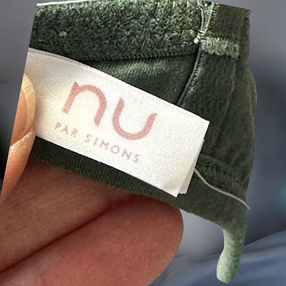 💰 5 FOR $40 / NU BY SIMONS ARMY GREEN WIRELESS LIGHTLY PADDED BRA (SZ SM) (NWT) - Picture 4 of 5